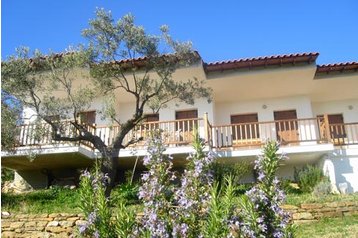 Grèce Privát Pyrgadikia, Extérieur